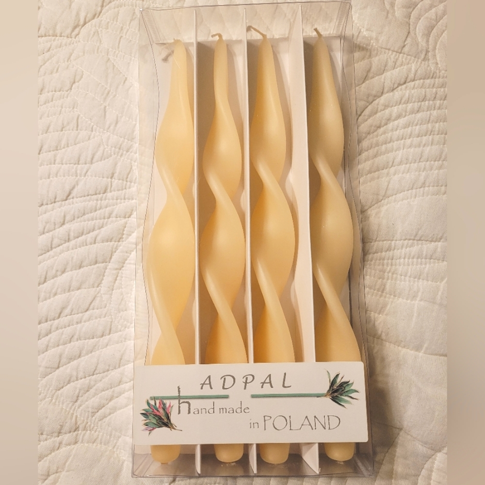 🔥 NWT Handmade Ivory Twist Taper Candle Set